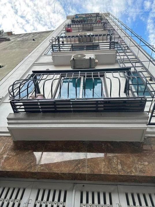 Bán Tòa Nhà Dòng Tiền Lai Xá  7 Tầng Thang Máy, Oto Tránh, Ngõ Thông, Ngay Chợ Chỉ 12.5 Tỷ