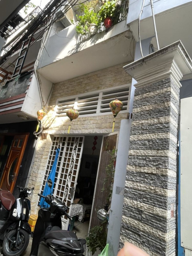 Nhà xinh Tân Bình giá hời, sổ hồng trao tay: 14m2, 3 tầng, 2PN, hẻm Nguyễn Bặc, chỉ 2.5 tỷ - Gọi Nhà xinh Tân Bình giá hời, sổ hồng trao tay: 14m2, 3 tầng, 2PN, hẻm Nguyễn Bặc, chỉ 2.5 tỷ - Gọi