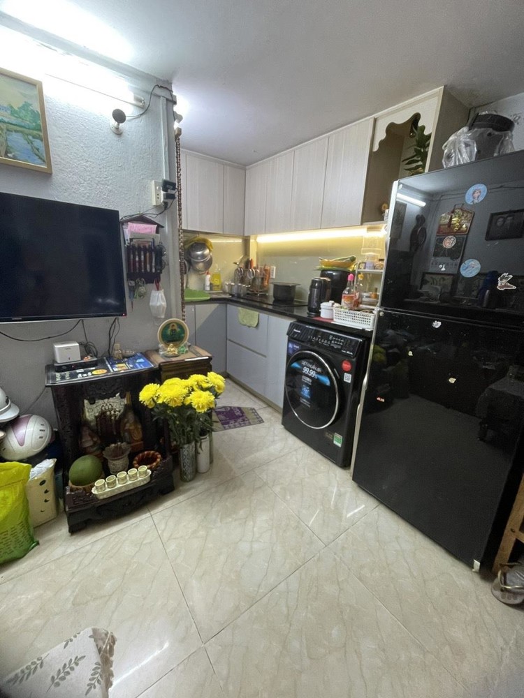 Nhà xinh Tân Bình giá hời, sổ hồng trao tay: 14m2, 3 tầng, 2PN, hẻm Nguyễn Bặc, chỉ 2.5 tỷ - Gọi Nhà xinh Tân Bình giá hời, sổ hồng trao tay: 14m2, 3 tầng, 2PN, hẻm Nguyễn Bặc, chỉ 2.5 tỷ - Gọi