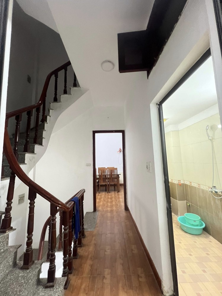 BÁN NHÀ TÂY HỒ - LẠC LONG QUÂN, GẦN HỒ TÂY, DT43m2, 5 tầng, MT4m, 5P. ngủ (Chỉ 8.5 tỷ) BÁN NHÀ TÂY HỒ - LẠC LONG QUÂN, GẦN HỒ TÂY, DT43m2, 5 tầng, MT4m, 5P. ngủ (Chỉ 8.5 tỷ)