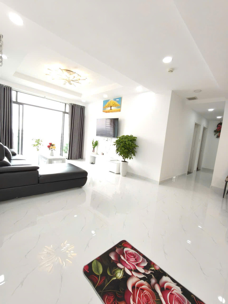 Bán căn hộ NEW SAIGON (Hoàng Anh Gia Lai 3) – 3PN, 3WC – 121m² – View đẹp giá chỉ  4 TỶ 8 Bán căn hộ NEW SAIGON (Hoàng Anh Gia Lai 3) – 3PN, 3WC – 121m² – View đẹp giá chỉ  4 TỶ 8