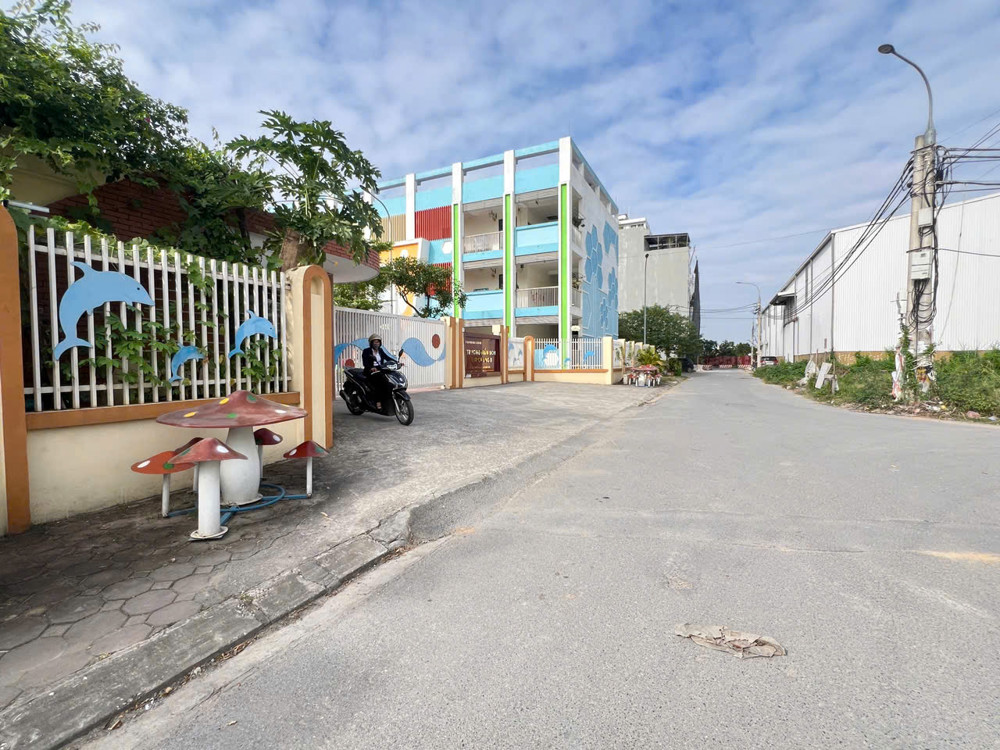 75M ĐẤT ĐẤU GIÁ TRŨNG ALI XÁ - KIM CHUNG - HOÀI ĐỨC - HÀ NỘI. GẦN TRƯỜNG MẦM NON 75M ĐẤT ĐẤU GIÁ TRŨNG ALI XÁ - KIM CHUNG - HOÀI ĐỨC - HÀ NỘI. GẦN TRƯỜNG MẦM NON