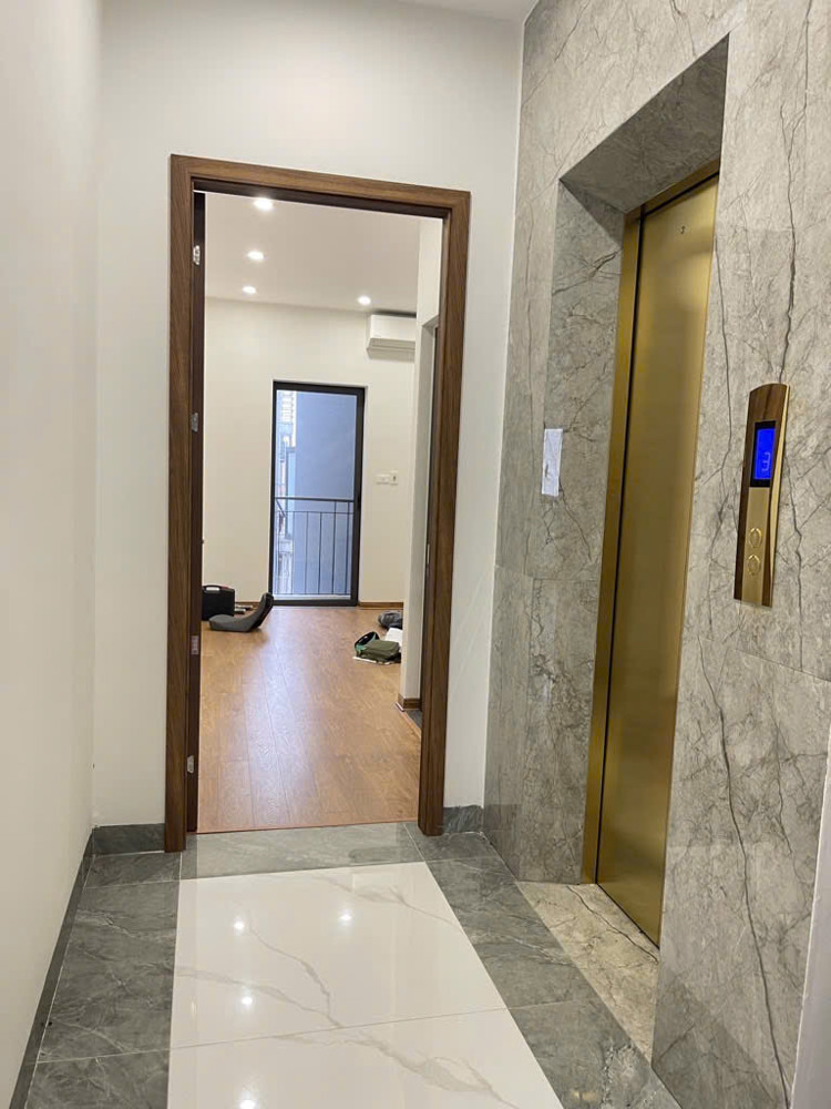 NHÀ ĐẸP MỚI XÂY - KHU PHÂN LÔ VIP ĐỨC GIANG 45M  - GẦN KĐT BÌNH MINH GARDENT - 6 TẦNG THANG MÁY, NHÀ ĐẸP MỚI XÂY - KHU PHÂN LÔ VIP ĐỨC GIANG 45M  - GẦN KĐT BÌNH MINH GARDENT - 6 TẦNG THANG MÁY,