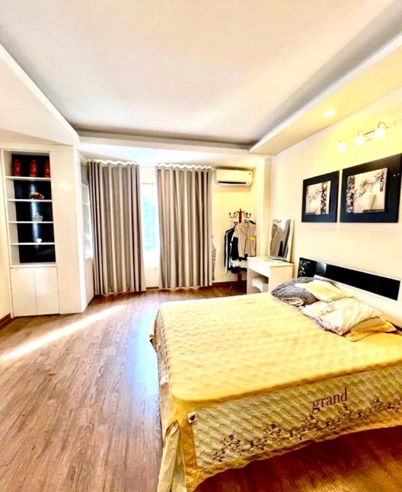 Nhà Phân lô Hoàng Văn Thái-Ngõ thông, Kinh doanh-Ôtô tránh- Dân xây- 60m, 5 tầng. 18,5 tỷ Nhà Phân lô Hoàng Văn Thái-Ngõ thông, Kinh doanh-Ôtô tránh- Dân xây- 60m, 5 tầng. 18,5 tỷ