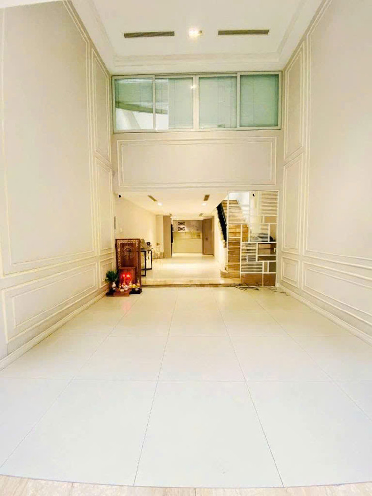 NHÀ BÁN GẤP - TRUNG TÂM VIP QUẬN 10 – KHU SƯ VẠN HẠNH MALL – 6 TẦNG – 4.8 x 17m