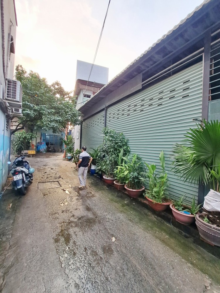 40M2 (4 x 14)–Giá 3.839 Tỷ Thương Lượng-Nhà Cũ 2Tầng Tây Thạnh Tân Phú 40M2 (4 x 14)–Giá 3.839 Tỷ Thương Lượng-Nhà Cũ 2Tầng Tây Thạnh Tân Phú