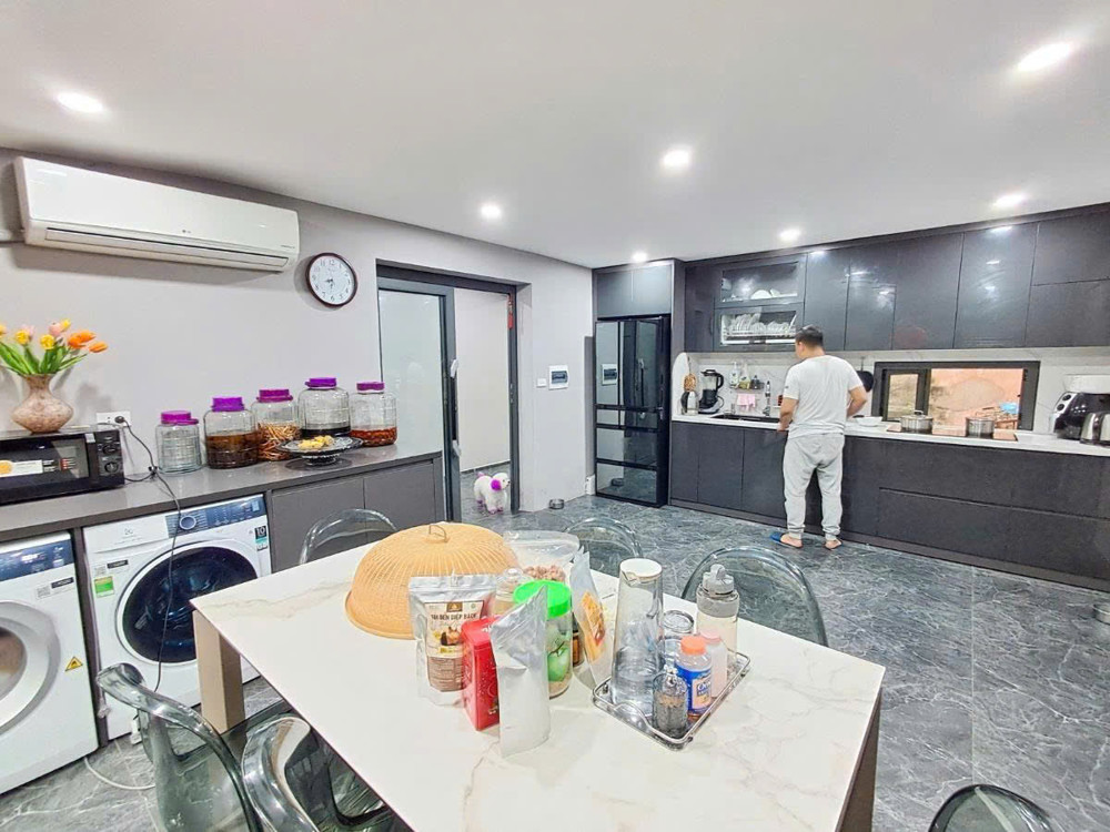 Bán căn hộ tập thể Phương Mai 115m 3 thoáng 4 ngủ giá mềm Bán căn hộ tập thể Phương Mai 115m 3 thoáng 4 ngủ giá mềm