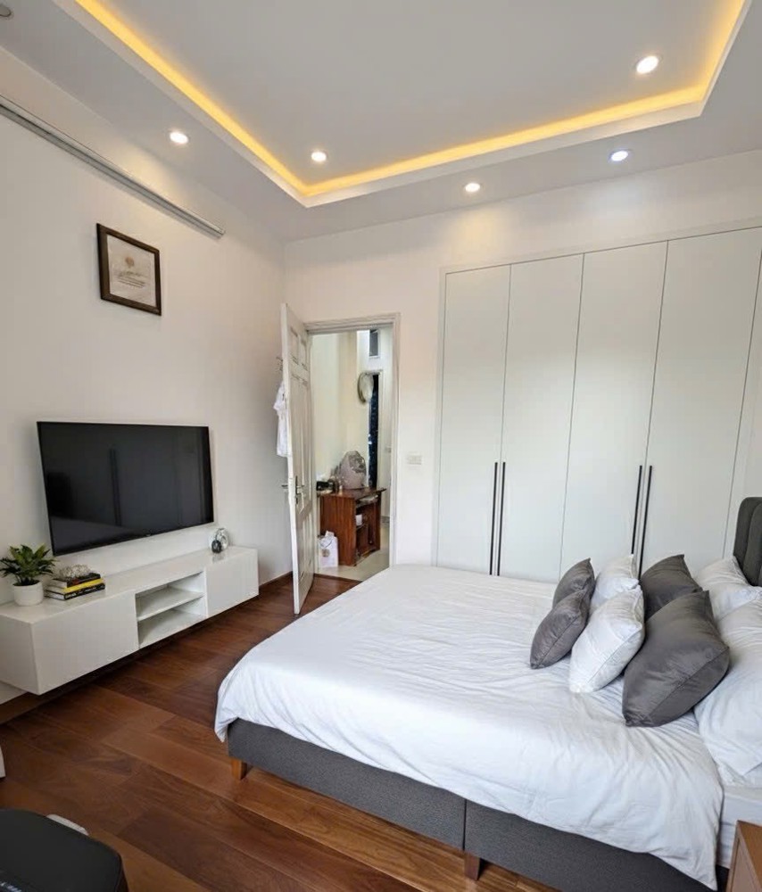Nhỉnh 2t căn CCMN có sổ đỏ riêng vài bước chân ra Công Viên Cầu Giấy, có thể thế chấp vay bank, 2 Nhỉnh 2t căn CCMN có sổ đỏ riêng vài bước chân ra Công Viên Cầu Giấy, có thể thế chấp vay bank, 2