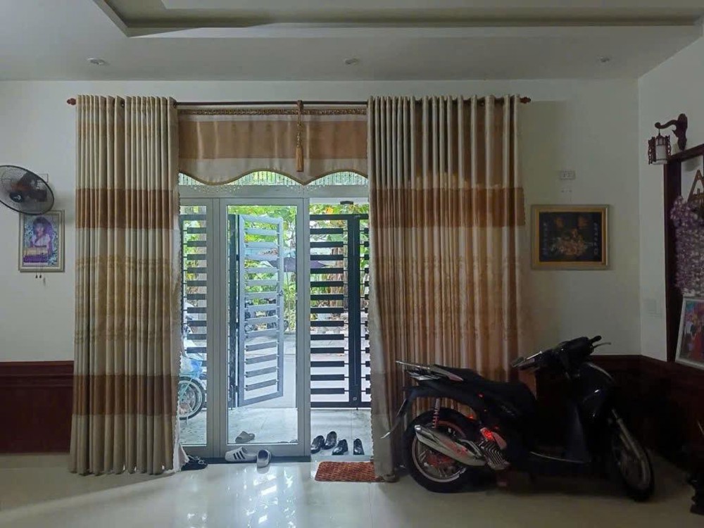 2810 Chính chủ bán nhà 2 tầng Hồ Sỹ Dương - Cẩm Lệ - Ngang 6.3m - Giá nhỉnh 5 tỷ 2810 Chính chủ bán nhà 2 tầng Hồ Sỹ Dương - Cẩm Lệ - Ngang 6.3m - Giá nhỉnh 5 tỷ