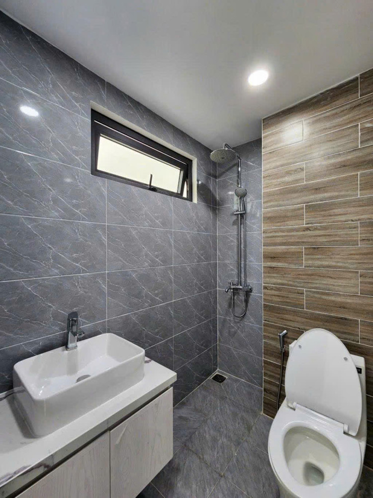 NHÀ MẶT TIỀN TRUNG MỸ TÂY QUẬN 12-DT 8TR/THÁNG-44M2-3 TẦNG-4,1 TỶ NHÀ MẶT TIỀN TRUNG MỸ TÂY QUẬN 12-DT 8TR/THÁNG-44M2-3 TẦNG-4,1 TỶ