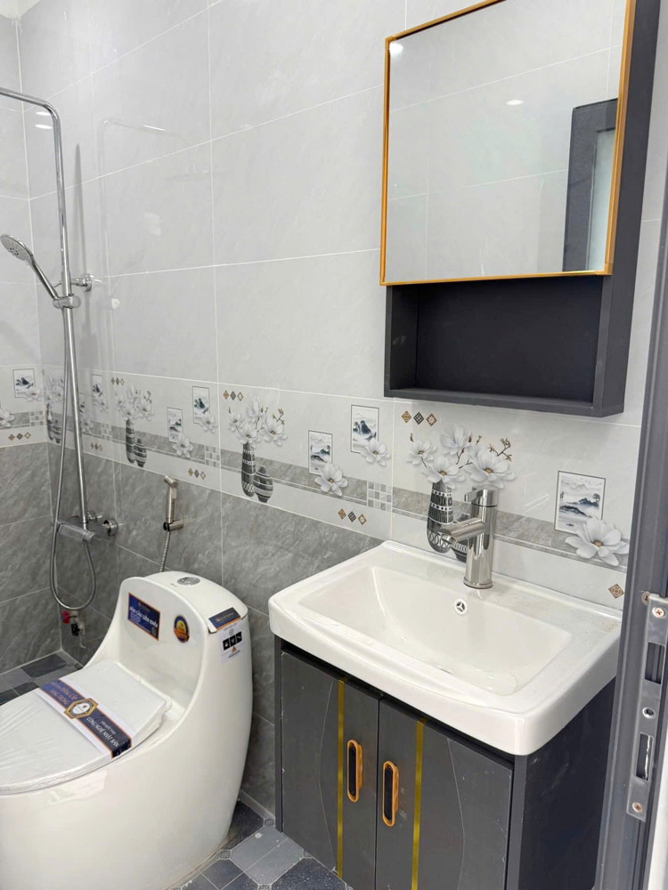 Ôto trong Nhà mới 2 lầu+ Sân Thượng mặt tiền đường nhựa 8m Phạm Thế Hiển P6Q8 Ôto trong Nhà mới 2 lầu+ Sân Thượng mặt tiền đường nhựa 8m Phạm Thế Hiển P6Q8