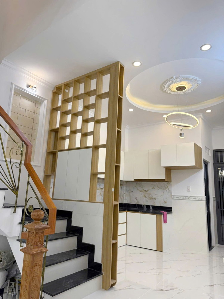 Ôto trong Nhà mới 2 lầu+ Sân Thượng mặt tiền đường nhựa 8m Phạm Thế Hiển P6Q8 Ôto trong Nhà mới 2 lầu+ Sân Thượng mặt tiền đường nhựa 8m Phạm Thế Hiển P6Q8