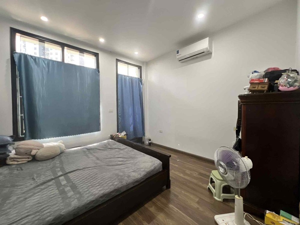 Nhà Đẹp Ôtô Đỗ Cửa, Ô Chờ Thang Máy, Dt58m2, Mt4m, 4 Tầng, 4P. Ngủ, Giá 15.5 Tỷ