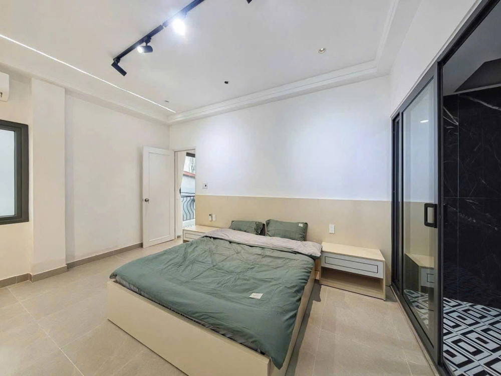 BÁN NHÀ PHỐ HOÀNG NHƯ TIẾP LONG BIÊN, ĐẸP LONG LANH,OTO,THANG MÁY,FULL NỘI THẤT,48M NHỈNH 11 TỶ(TL)