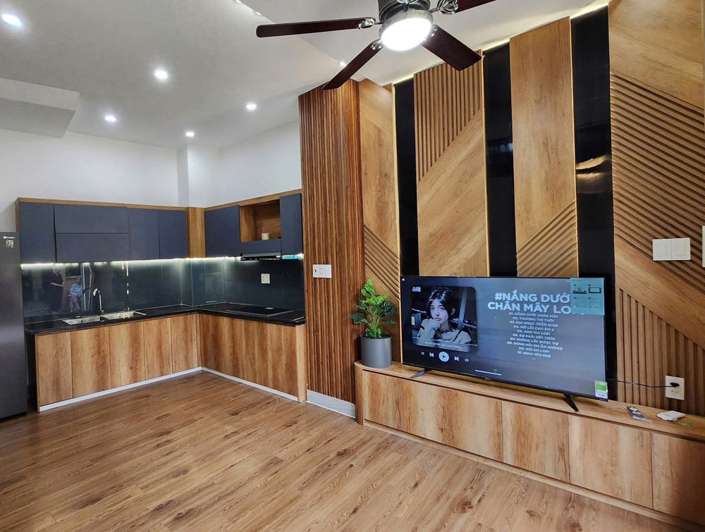 BÁN NHÀ ĐẸP NGỌC THUỴ LONG BIÊN, NGÕ RỘNG, OTO,PHÂN LÔ,39M NHỈNH 7 TỶ(TL) BÁN NHÀ ĐẸP NGỌC THUỴ LONG BIÊN, NGÕ RỘNG, OTO,PHÂN LÔ,39M NHỈNH 7 TỶ(TL)