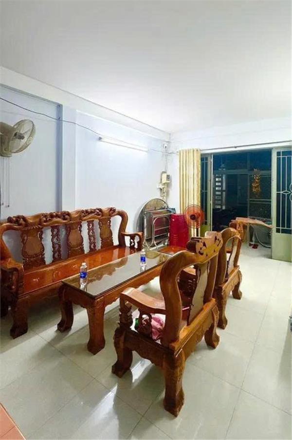 BÁN NHÀ - LÊ VĂN QUỚI - BÌNH TÂN - HXH - 2 TẦNG - 4M x 10.5M - NHỈNH 4 TỶ BÁN NHÀ - LÊ VĂN QUỚI - BÌNH TÂN - HXH - 2 TẦNG - 4M x 10.5M - NHỈNH 4 TỶ