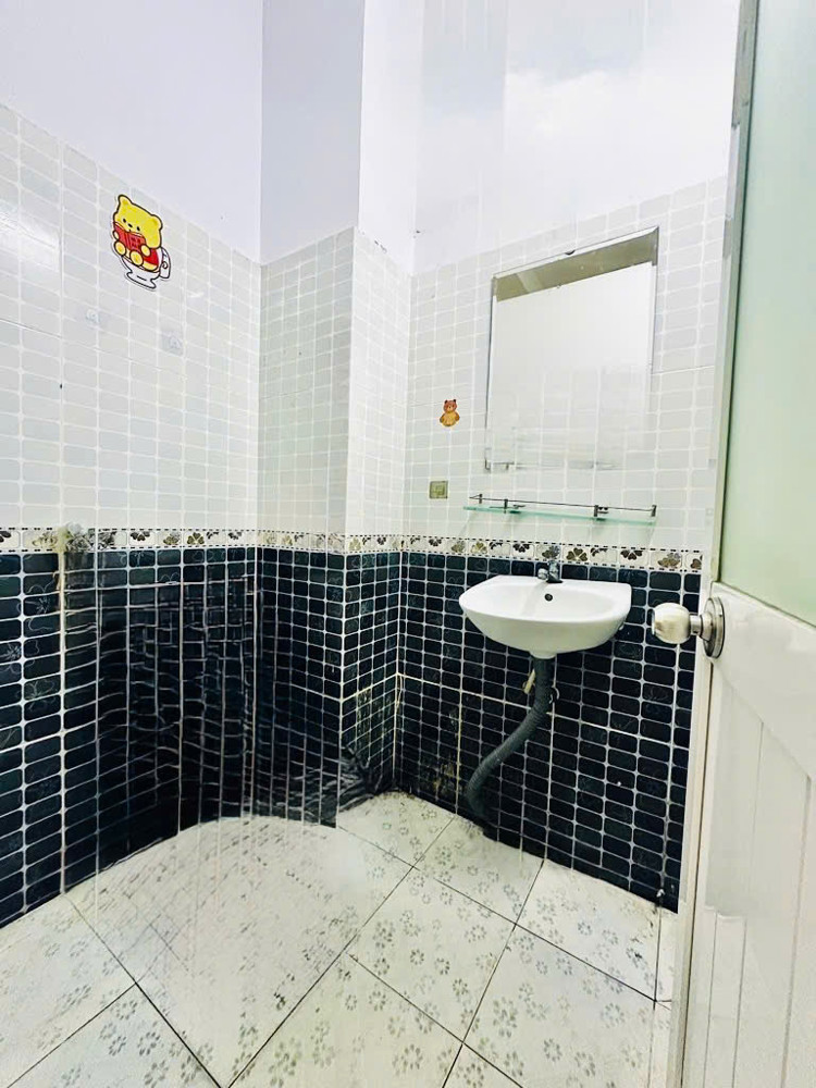 NHÀ ĐẸP GIỮA LÒNG QUẬN 10 – NGÔ QUYỀN – HẺM THÔNG, NỞ HẬU TÀI LỘC – 37M² – CHỈ 7.1 TỶ NHÀ ĐẸP GIỮA LÒNG QUẬN 10 – NGÔ QUYỀN – HẺM THÔNG, NỞ HẬU TÀI LỘC – 37M² – CHỈ 7.1 TỶ