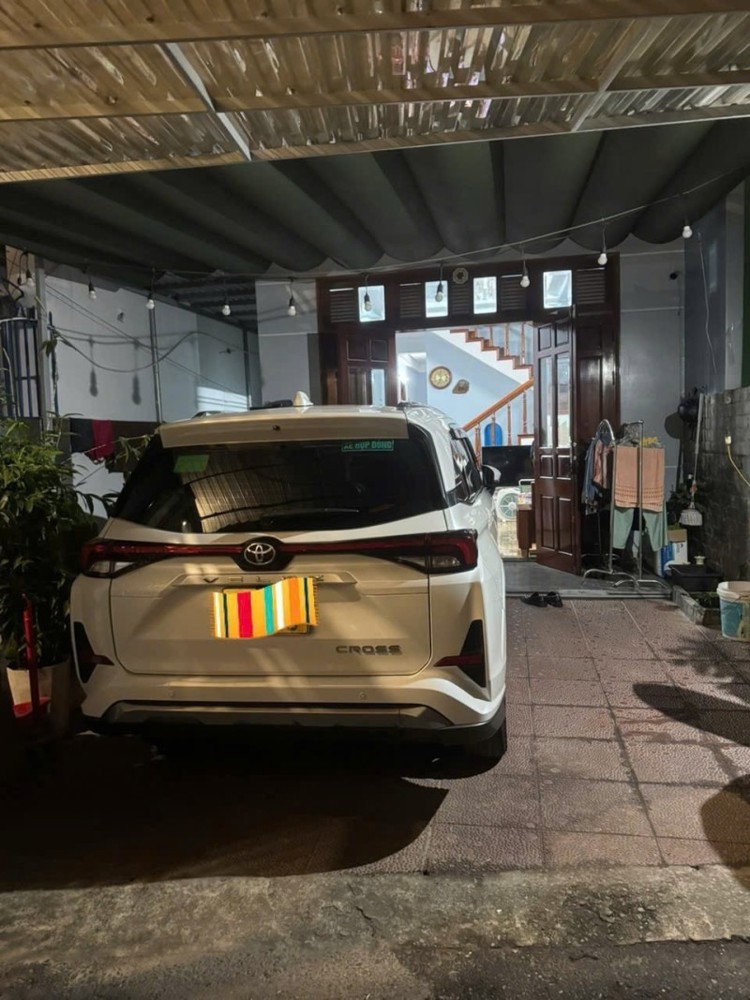 Nhà 2 tầng kiệt ô tô Phan Hành Sơn – gần ĐH Kinh Tế – cho thuê kín phòng!