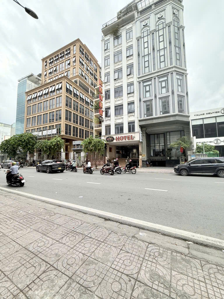 Bán CHDV MT Đường Bạch Đằng,Tân Bình,Dòng tiền 100tr/thang,DT5,9x13,5m,7Tầng