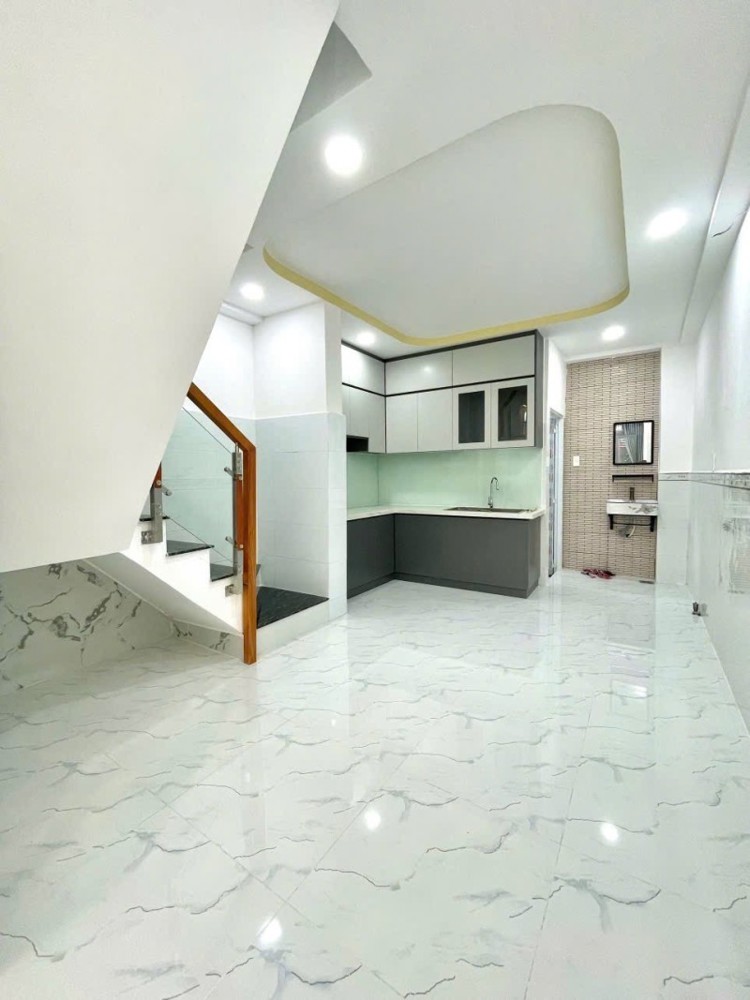 Nhỉnh 4 Tỷ Nhà Mới Đẹp 2Tầng(3.5m x 12m) –Hẻm 6m Thông – Trung Tâm BTĐ Nhỉnh 4 Tỷ Nhà Mới Đẹp 2Tầng(3.5m x 12m) –Hẻm 6m Thông – Trung Tâm BTĐ