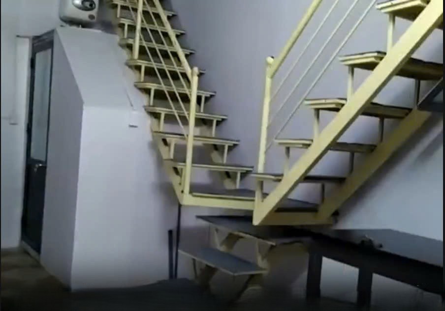 Bán nhà ngõ nông gần phố, có SĐCC 1.5 tầng Nguyễn Công Trứ 20m2