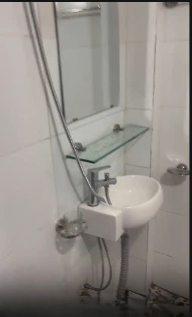 Bán nhà ngõ nông gần phố, có SĐCC 1.5 tầng Nguyễn Công Trứ 20m2