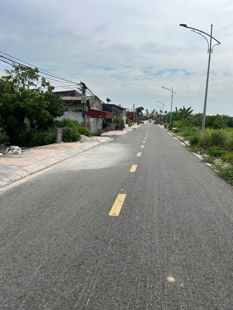 Đất 72,5m² giá chỉ 8xx TRIỆU – ngõ 3m ô tô vào, vị trí trung tâm Thanh Sơn! ZALO 0567 222 555