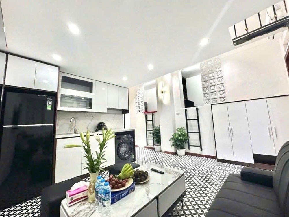 TẬP THỂ TẦNG 1 ĐỘI CẤN DT 50M 4 NGỦ GIÁ 3,7 TỶ-CÁCH 1 NHÀ RA MẶT PHỐ