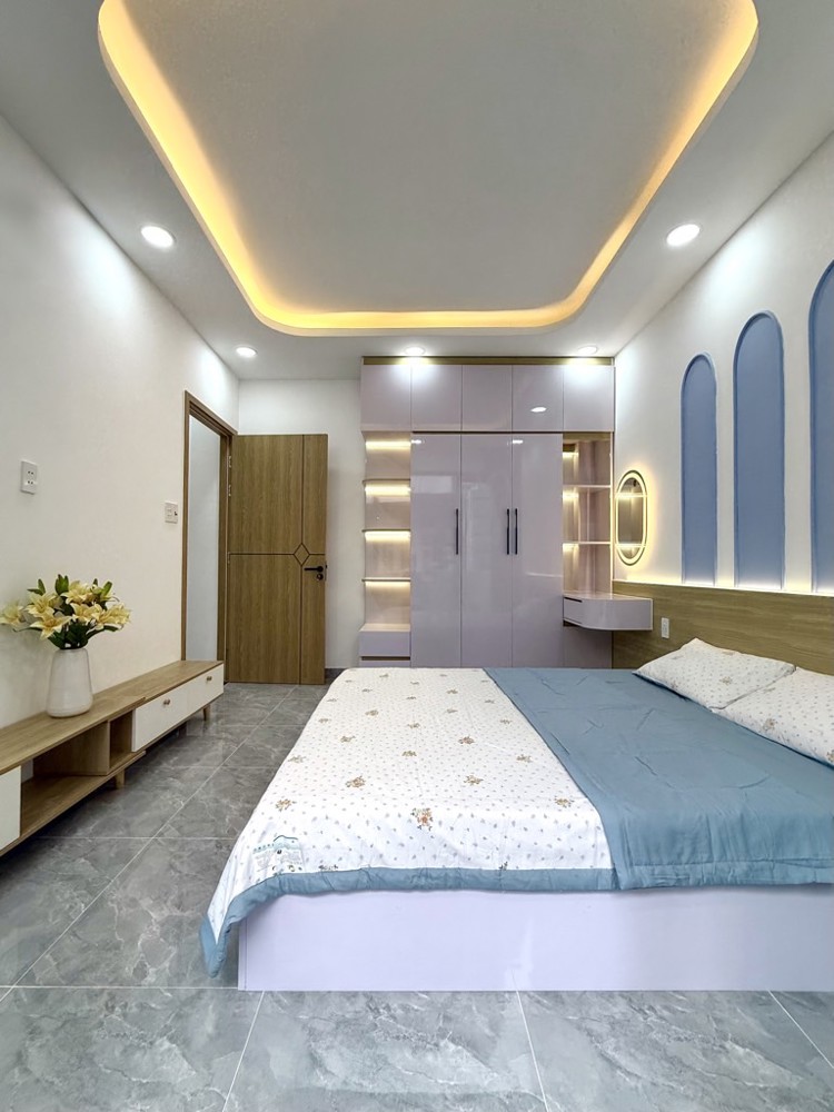 Bán nhà Hoàng Hoa Thám, 5x8m, 1 trệt, 1 lầu, 3pn, 3wc, 5.89 tỷ, TL