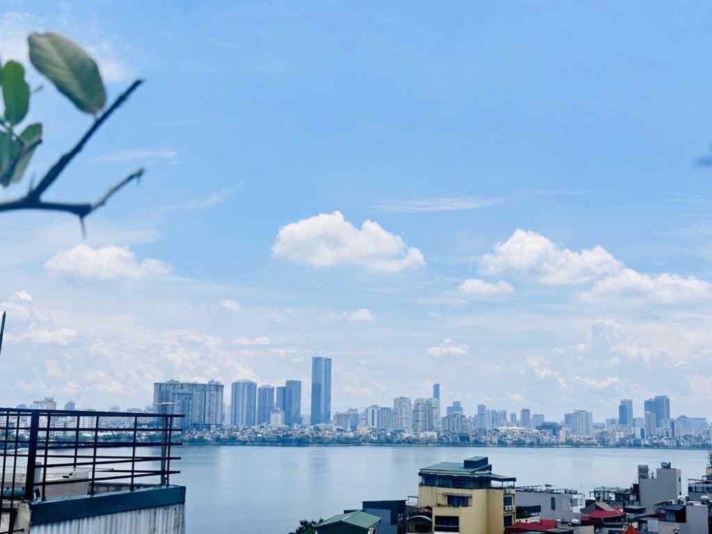 bán nhà mặt phố Nghi Tàm, 91m x 8 tầng, mặt tiền 9.5m, thông sàn kinh doanh