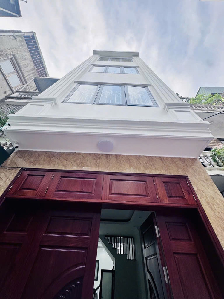 BÁN NHÀ MỚI TỨ LIÊN – DÂN XÂY – NGÕ THÔNG – CÁCH Ô TÔ TRÁNH 50M – 10,45 TỶ