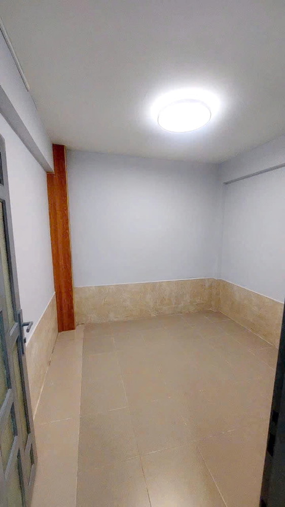 Nhà mới SHHC nở hậu HXH đường Tám Danh P.Chánh Hưng P4Q8 Nhà mới SHHC nở hậu HXH đường Tám Danh P.Chánh Hưng P4Q8