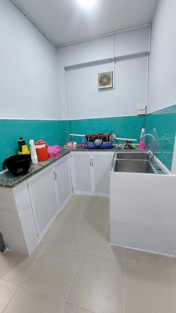 Nhà mới SHHC nở hậu HXH đường Tám Danh P.Chánh Hưng P4Q8 Nhà mới SHHC nở hậu HXH đường Tám Danh P.Chánh Hưng P4Q8