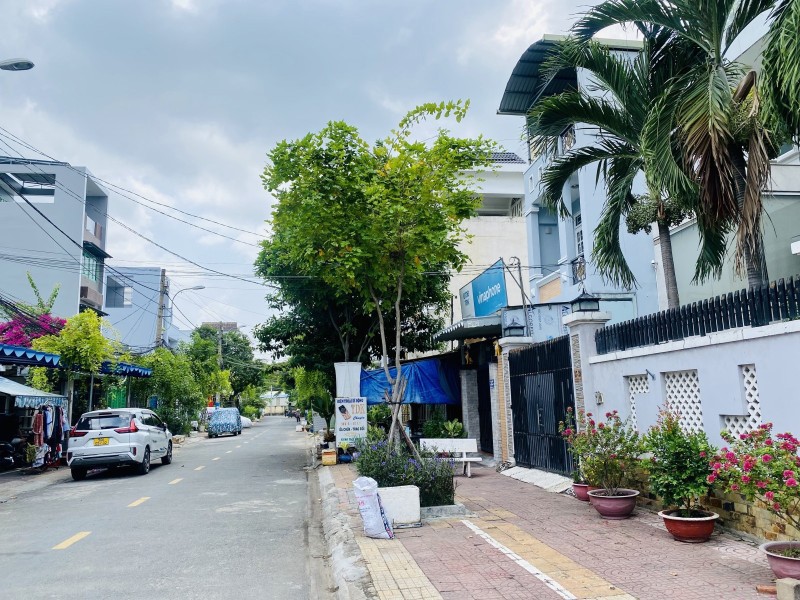 Bán nhà ngõ 13, Phước Bình, Q9, TP HCM, DT 88m2, SH. Giá 8.7 tỷ. LH: 0933125879 Bán nhà ngõ 13, Phước Bình, Q9, TP HCM, DT 88m2, SH. Giá 8.7 tỷ. LH: 0933125879