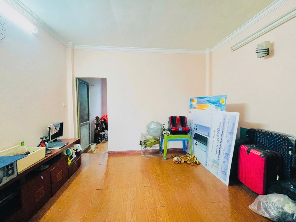 Bán Nhà Đặng Tiến Đông 27m2. 4 tầng. mặt tiền 4m. giá 20 tỷ Đống Đa Hà Nội