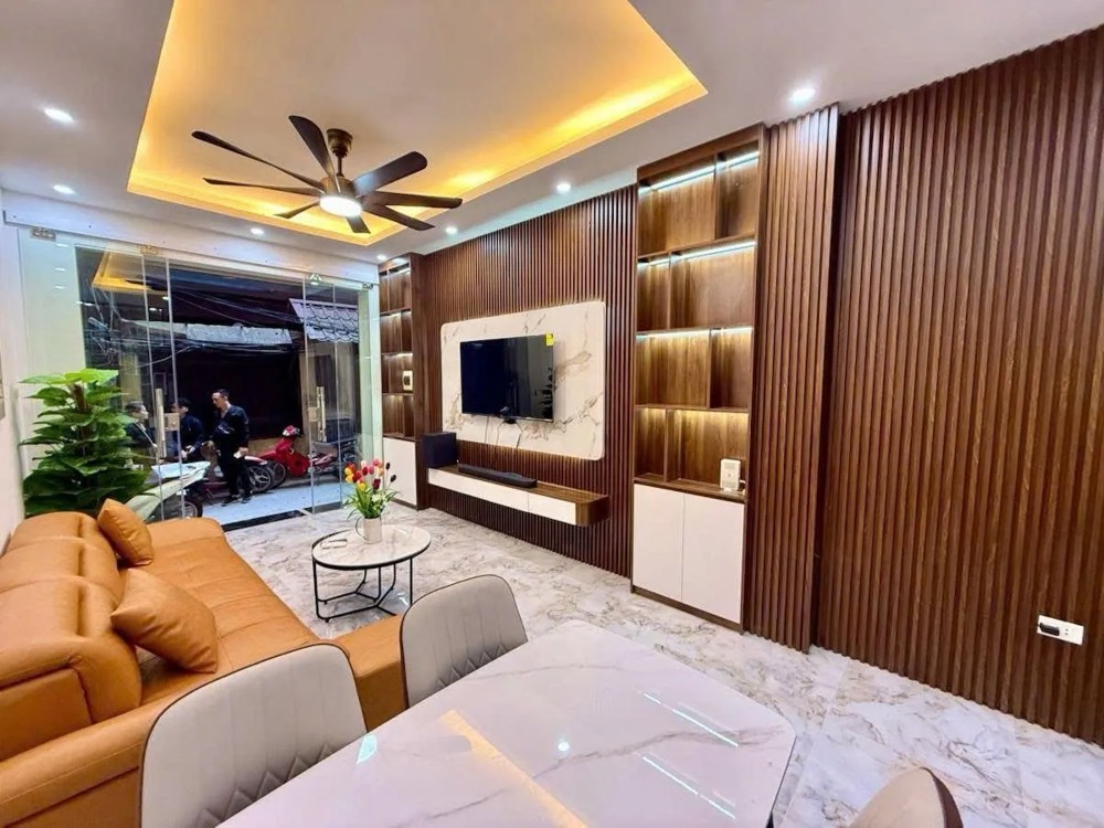 Bán Nhà Trần Khát Chân 31/36m2. 5 tầng. mặt tiền 3.5m giá 8.9 Tỷ Hai Bà Trưng Hà Nội Bán Nhà Trần Khát Chân 31/36m2. 5 tầng. mặt tiền 3.5m giá 8.9 Tỷ Hai Bà Trưng Hà Nội