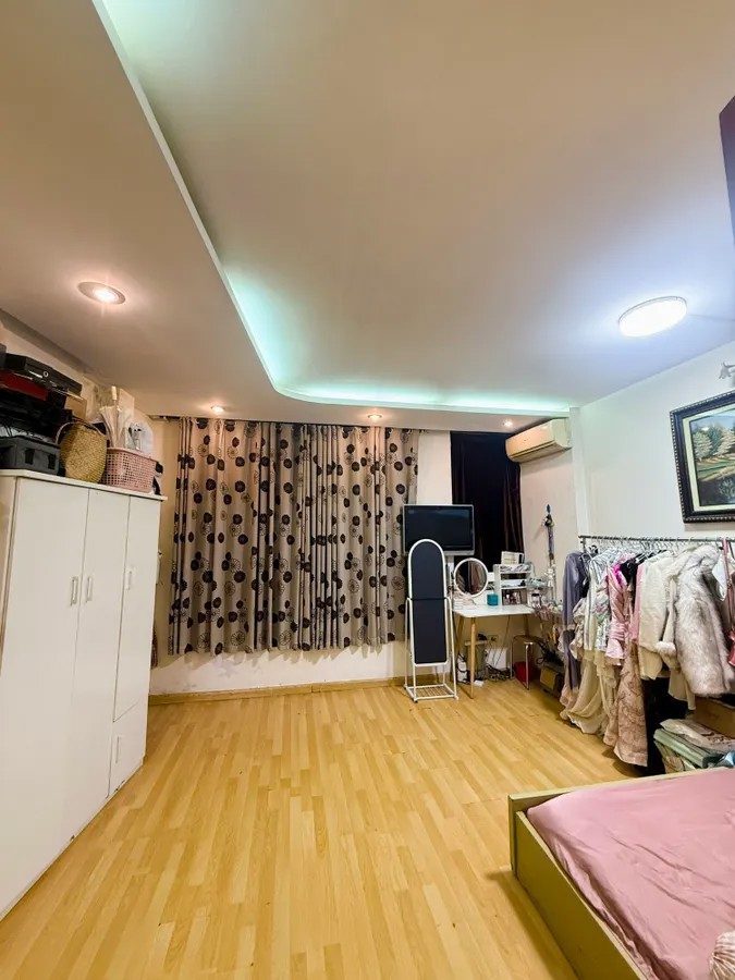 Bán Nhà Tây Sơn 50m2. 5 tầng. mặt tiền 5m. giá 10.9 Tỷ Đống Đa Hà Nội Bán Nhà Tây Sơn 50m2. 5 tầng. mặt tiền 5m. giá 10.9 Tỷ Đống Đa Hà Nội