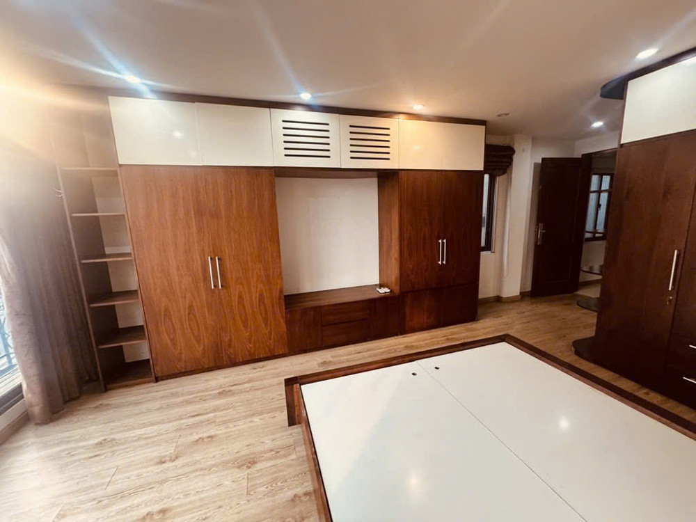 Nghi Tàm Lô Góc - 7 tầng Thang Máy - Kinh Doanh - Ôtô tránh - nhỉnh 19 tỷ Nghi Tàm Lô Góc - 7 tầng Thang Máy - Kinh Doanh - Ôtô tránh - nhỉnh 19 tỷ