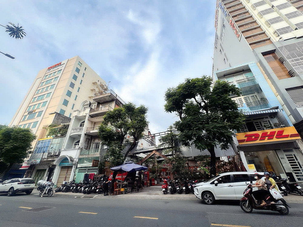 BÁN NHÀ 4 TẦNG MTKD Đ.NGUYỄN THIỆN THUẬT, QUẬN 3 - CHÍNH CHỦ XƯA - VỊ TRÍ VIP NHẤT TẠI CUNG ĐƯỜNG