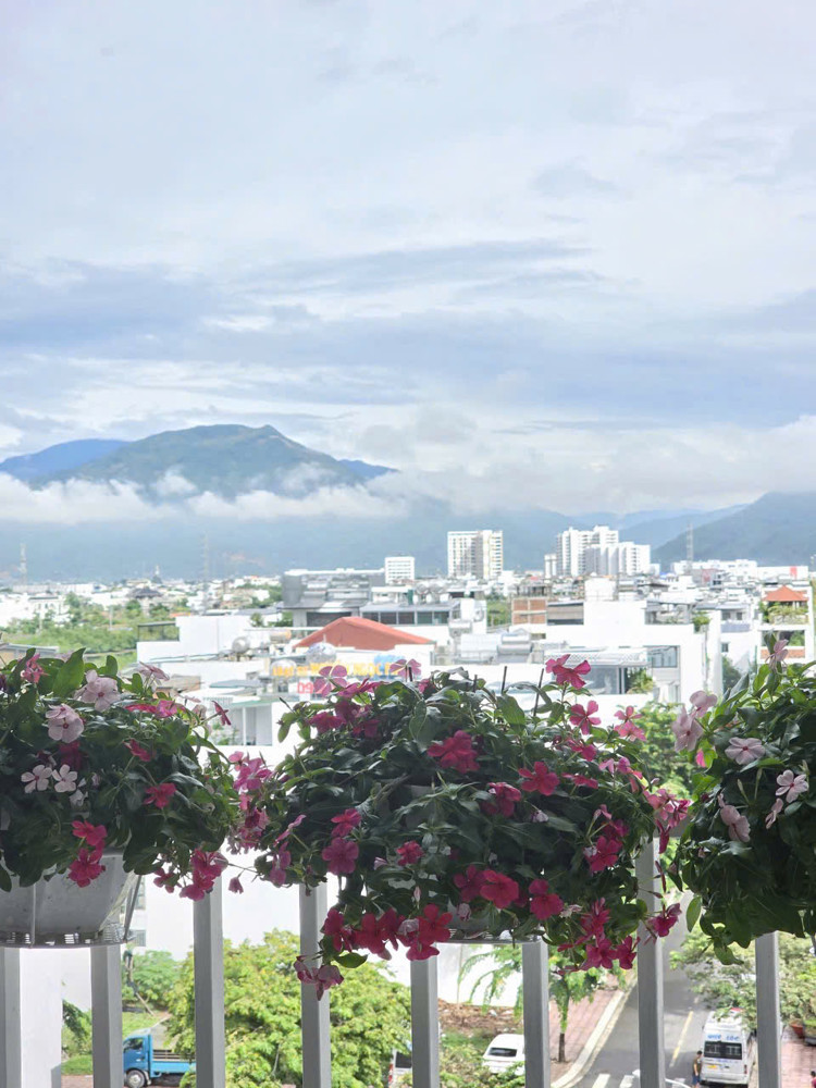 Bán căn hộ CT3 VCN Phước Hải
tầng 4
-Diện tích: 65.2m2, của chính Đông Bắc, logia hướng chính Tây Bán căn hộ CT3 VCN Phước Hải
tầng 4
-Diện tích: 65.2m2, của chính Đông Bắc, logia hướng chính Tây