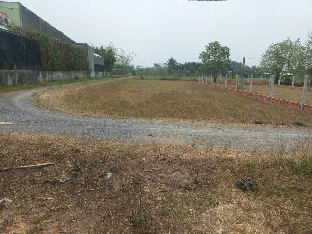 BÁN ĐẤT THỔ CƯ 100% - CHÍNH CHỦ TẠI ẤP LẬP ĐIỀN, XÃ TÂN MỸ, HUYỆN ĐỨC HÒA, LONG AN BÁN ĐẤT THỔ CƯ 100% - CHÍNH CHỦ TẠI ẤP LẬP ĐIỀN, XÃ TÂN MỸ, HUYỆN ĐỨC HÒA, LONG AN