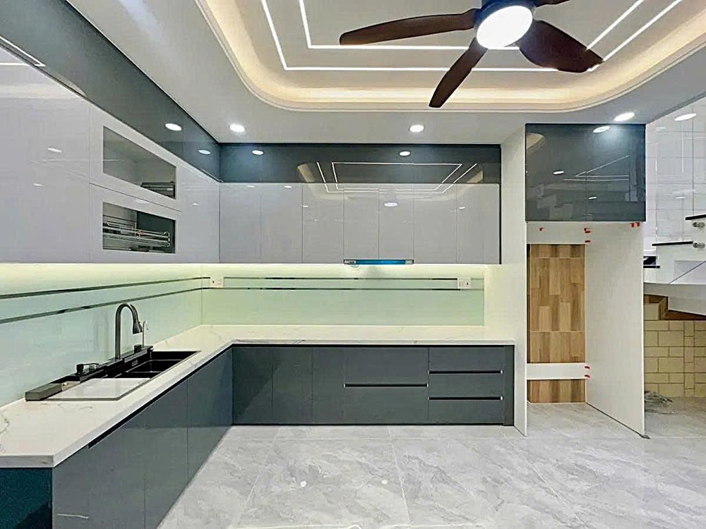 BÁN NHÀ MỚI - HXH - BÌNH TÂN - 5 TẦNG - (4.5X12) - NHỈNH 7 TỶ BÁN NHÀ MỚI - HXH - BÌNH TÂN - 5 TẦNG - (4.5X12) - NHỈNH 7 TỶ