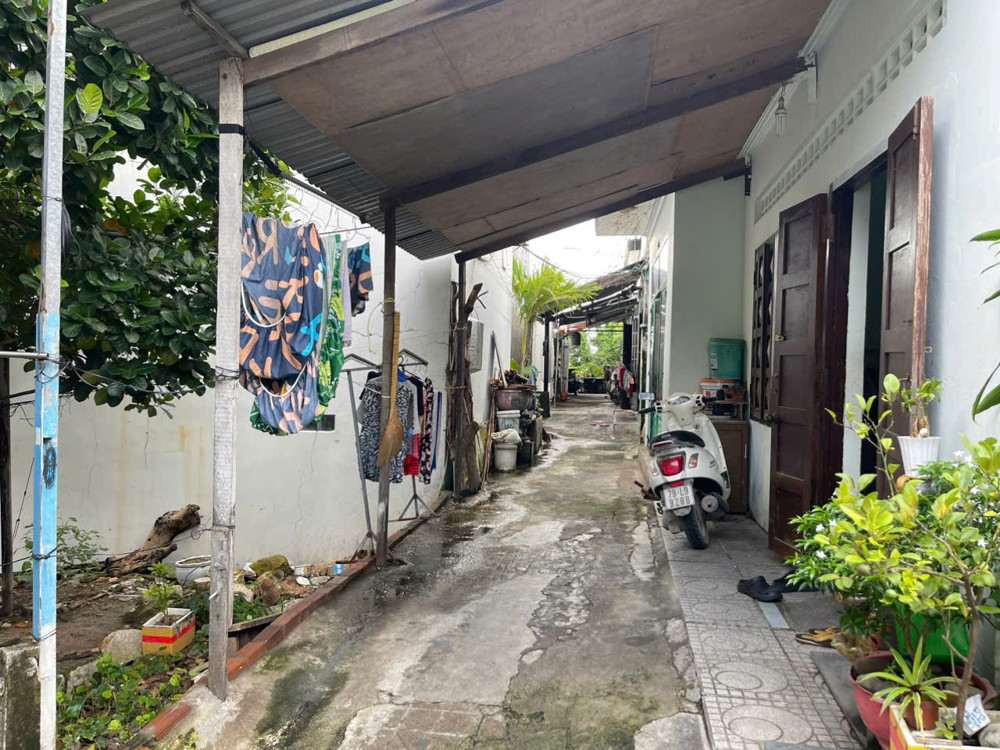 Nhà gác lửng giá rẻ chỉ 950tr – Gần khu TDC Ngọc Sơn, Ngô Đến – Sổ riêng sang tên ngay! Nhà gác lửng giá rẻ chỉ 950tr – Gần khu TDC Ngọc Sơn, Ngô Đến – Sổ riêng sang tên ngay!