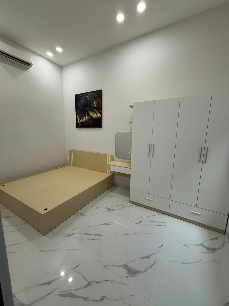 Nhà mặt tiền hiếm khu Tây Nha Trang – Có sân ô tô, gần Ga & chợ Phương Sài! Nhà mặt tiền hiếm khu Tây Nha Trang – Có sân ô tô, gần Ga & chợ Phương Sài!