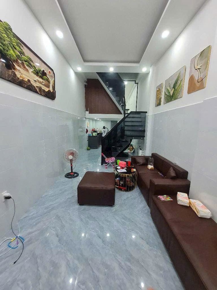 Bán nhà HXH Bùi Đình Túy, P. 12, 3.2x14m, 2 tầng, 3pn, 3wc, 7.1 tỷ, TL