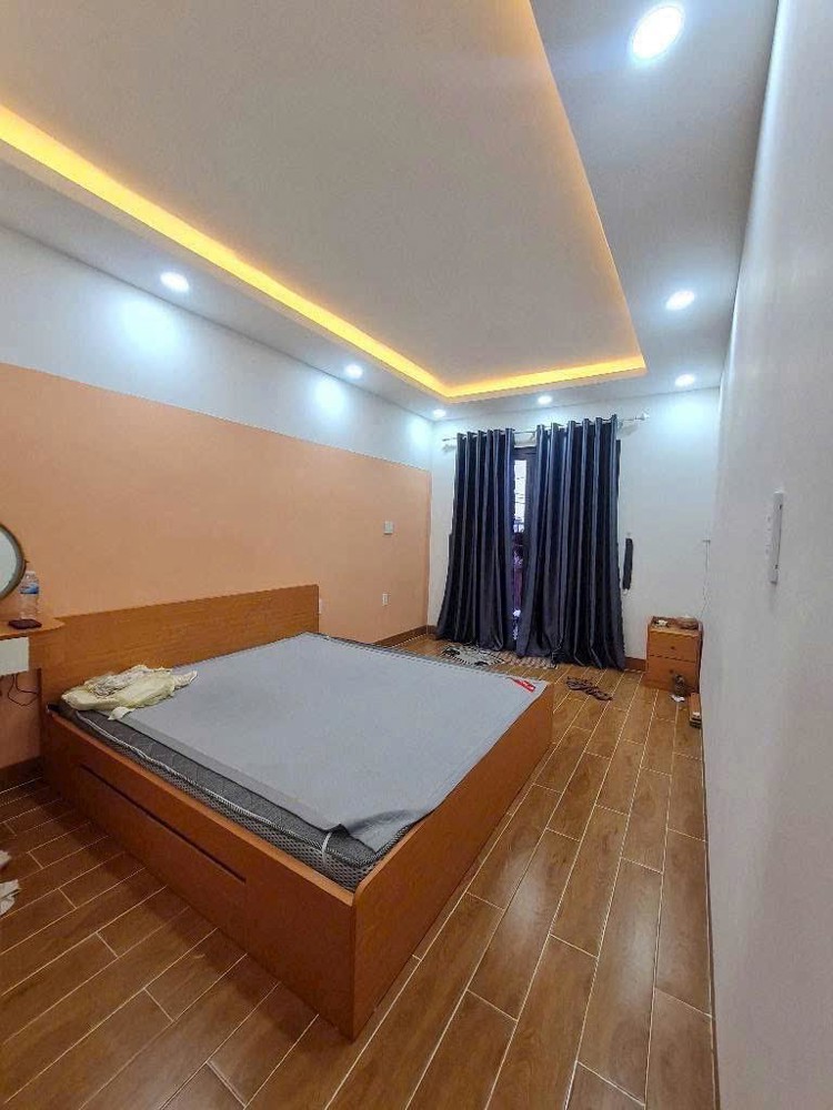 Bán nhà HXH Bùi Đình Túy, P. 12, 3.2x14m, 2 tầng, 3pn, 3wc, 7.1 tỷ, TL