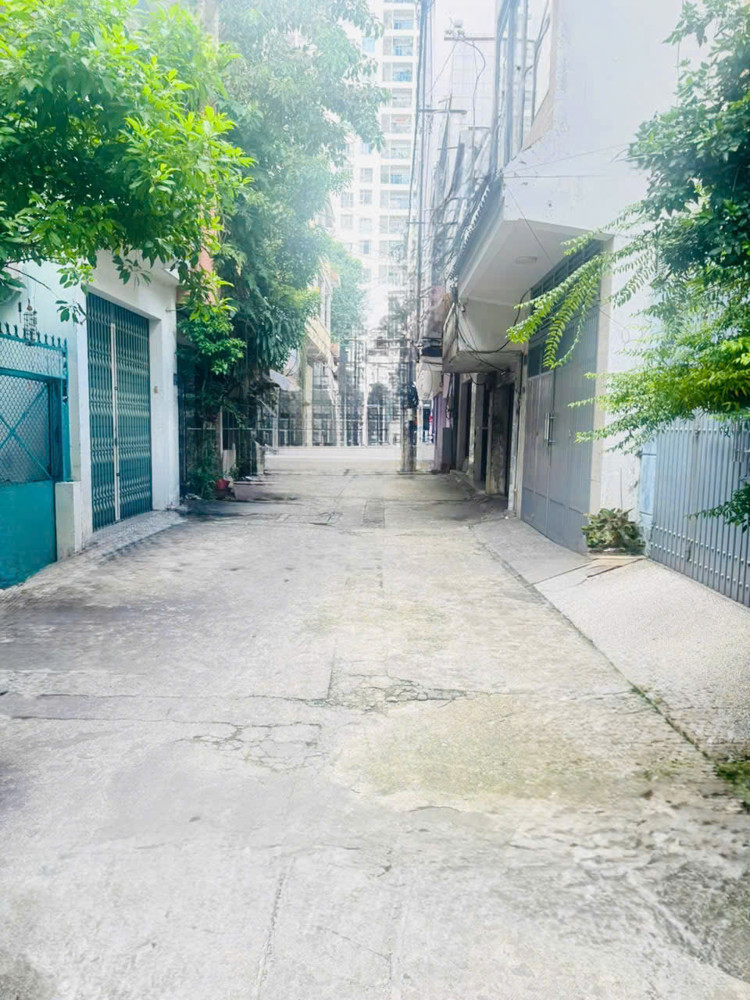 NHÀ ĐẸP TRUNG TÂM Q11 – HXH 8M – SÁT MẶT TIỀN ÔNG ÍCH KHIÊM – GẦN ĐẦM SEN – 81M² – 3 TẦNG NHÀ ĐẸP TRUNG TÂM Q11 – HXH 8M – SÁT MẶT TIỀN ÔNG ÍCH KHIÊM – GẦN ĐẦM SEN – 81M² – 3 TẦNG