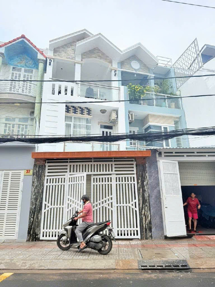 Mặt tiền kinh doanh Huỳnh Thị Đồng – vị trí đẹp – nhà 3 tầng mới – 62m² – giá 9.8 tỷ Mặt tiền kinh doanh Huỳnh Thị Đồng – vị trí đẹp – nhà 3 tầng mới – 62m² – giá 9.8 tỷ