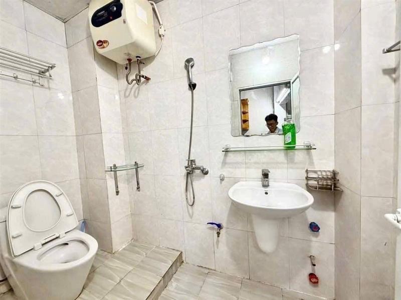 TẬP THỂ CẦU GIẤY TẦNG 1 DT 80M GIÁ 5,8 TỶ,Ô TÔ ĐỖ CỬA TẬP THỂ CẦU GIẤY TẦNG 1 DT 80M GIÁ 5,8 TỶ,Ô TÔ ĐỖ CỬA