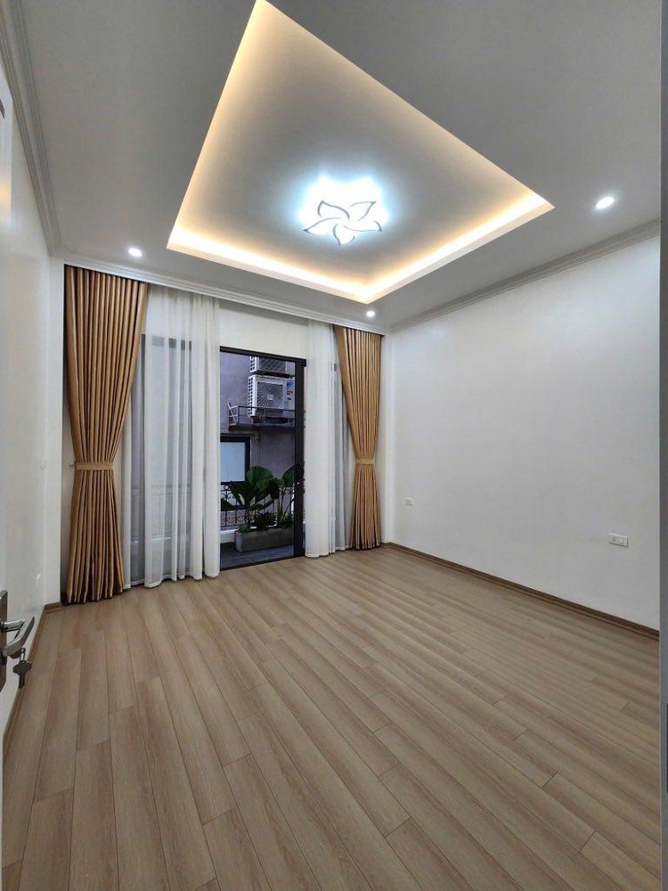 HÁI RA TIỀN! BẮC TỪ LIÊM: CC MINI MỚI CỨNG - 6 TẦNG THANG MÁY - DÒNG TIỀN 30 TRIỆU/THÁNG